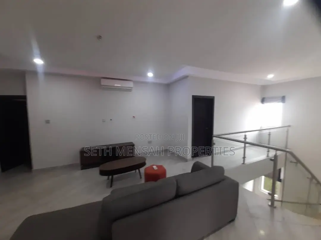 Furnished 4bdrm Townhouse / Terrace in Airport Residential Area