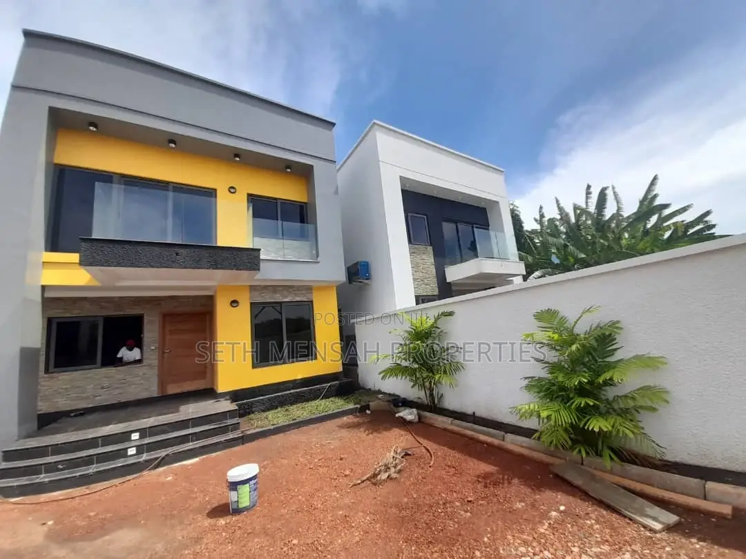 4bdrm House in Skm, Airport Residential Area for rent
