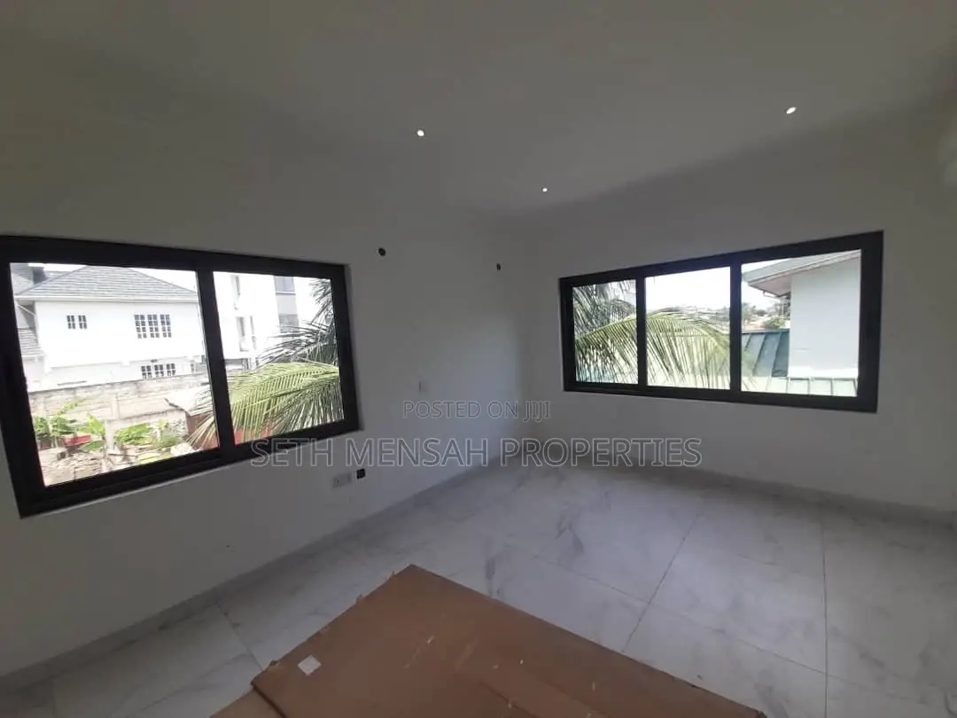 4bdrm House in Skm, Airport Residential Area for rent