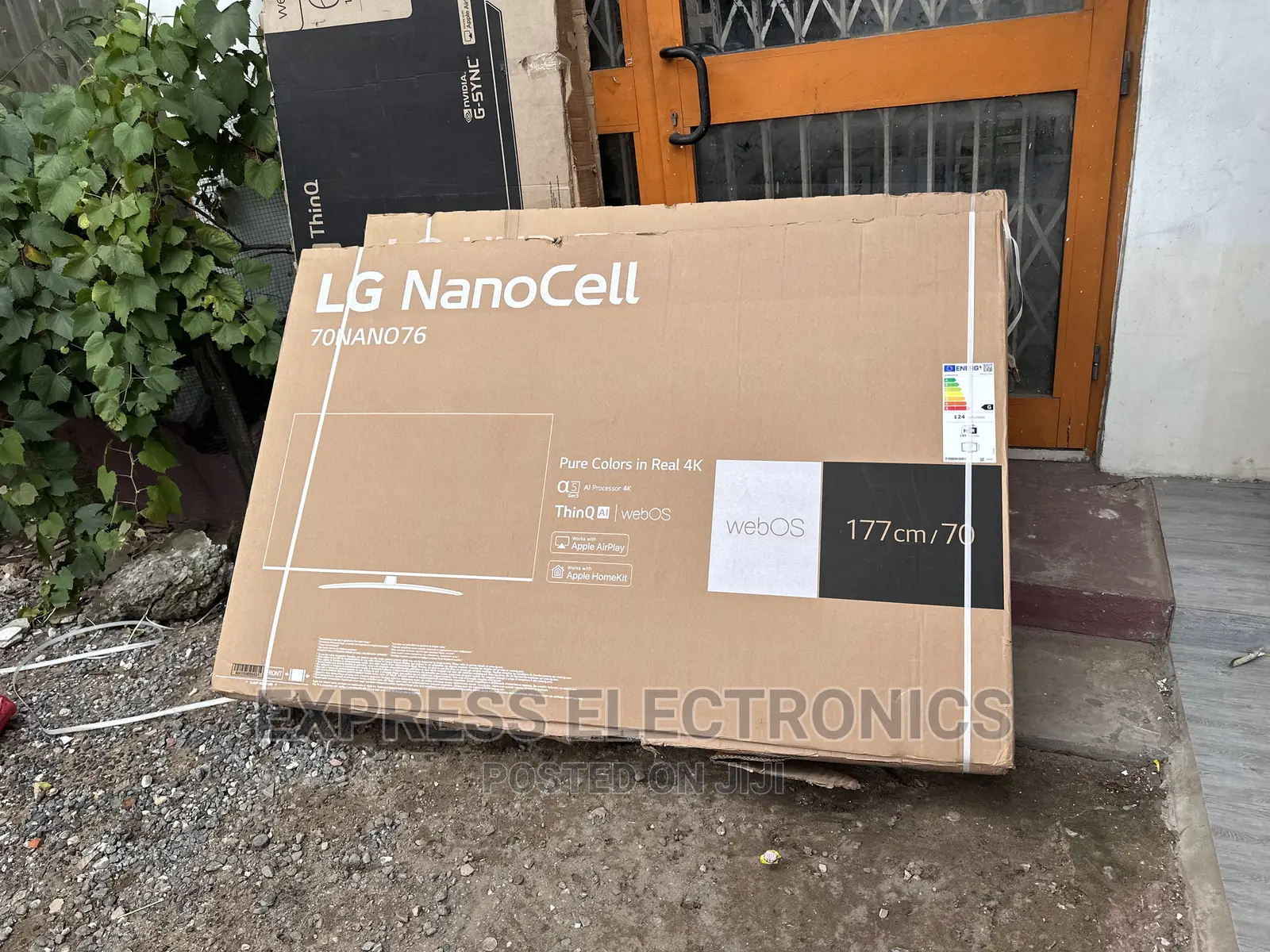 Superior Sleek Slim 70”Nano81 UHD Smart Nanocell