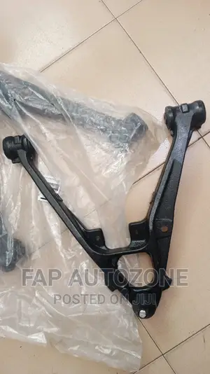 01445. Original Escalade Control Arm From Usa. Rk620888/89