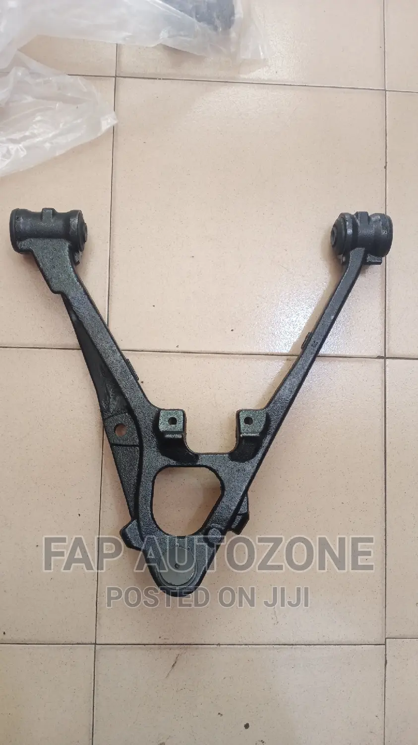 01445. Original Escalade Control Arm From Usa. Rk620888/89