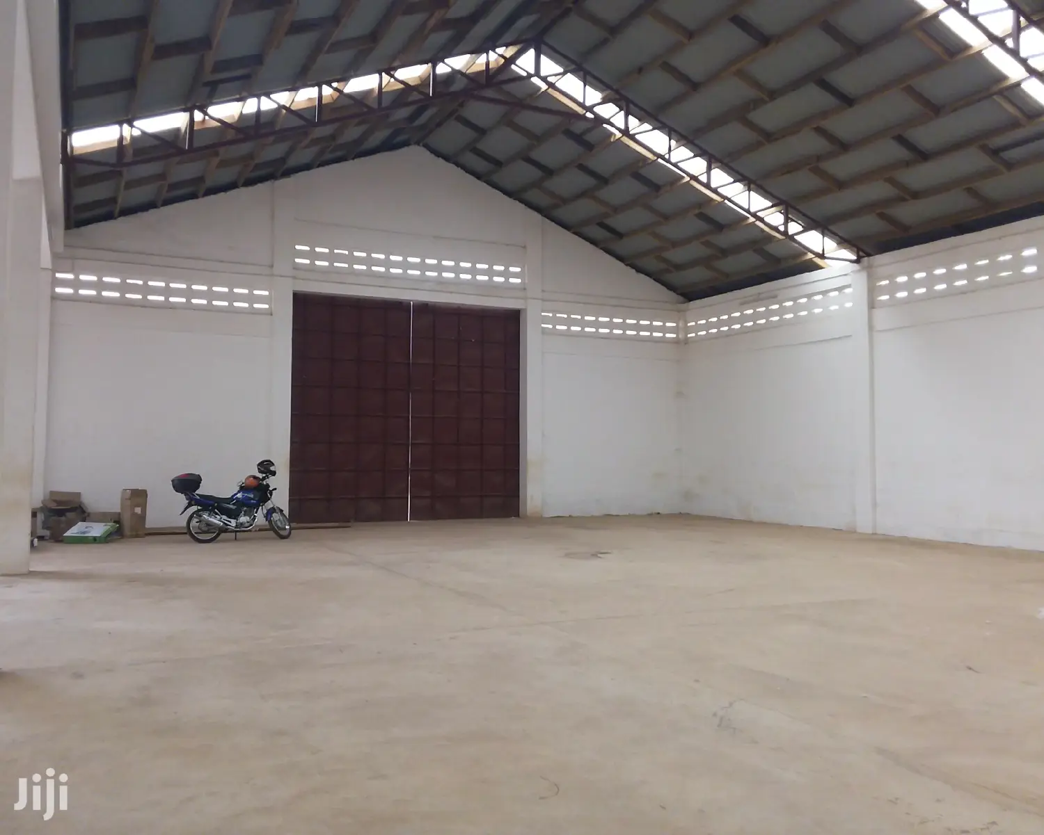 Warehouse for Rent Spintex