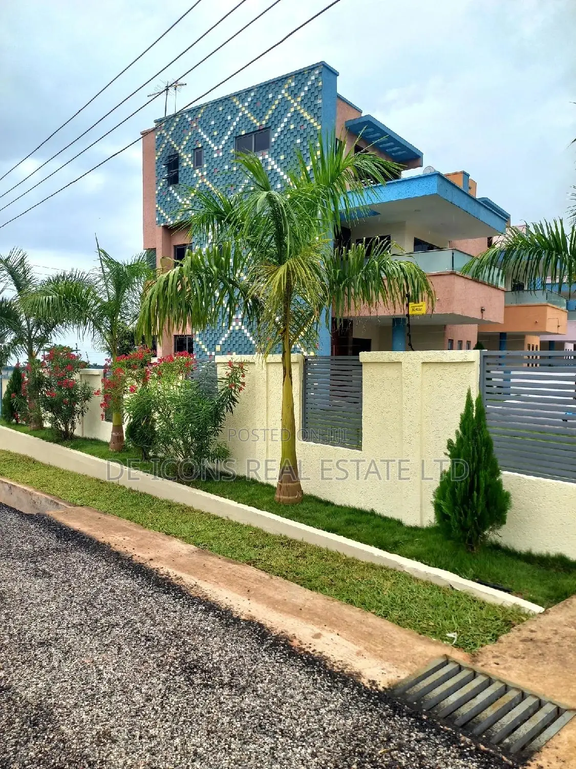 Furnished 4bdrm Duplex in De-Icons Real Estate, Ga South Municipal