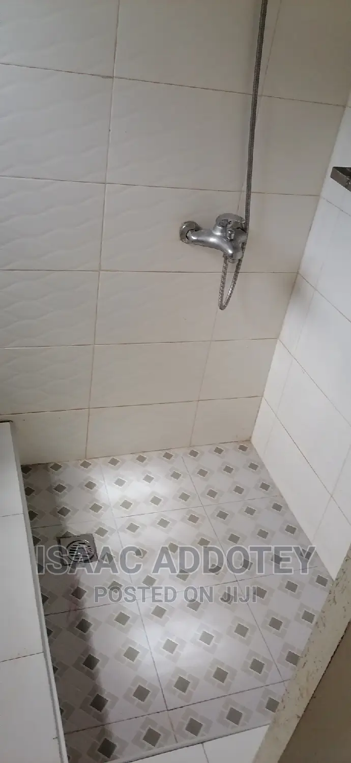 3bdrm Apartment in Spintex She'Ll for rent
