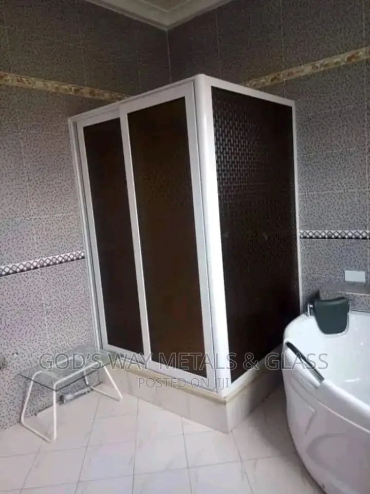 Metal Gate