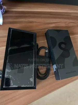 New Samsung Galaxy S22 5G 128 GB Black