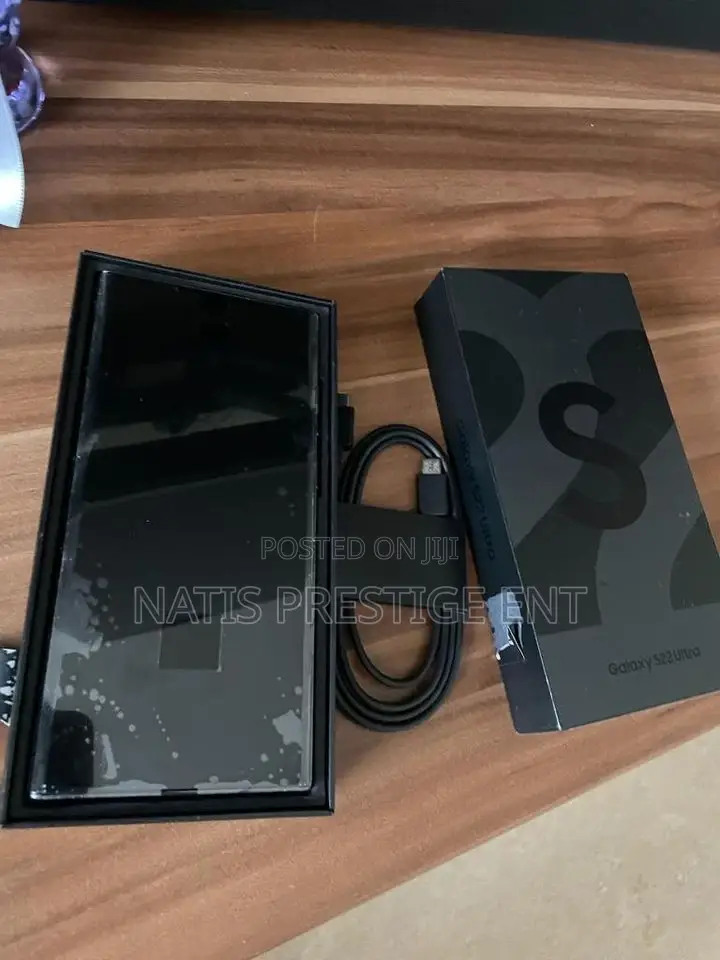 New Samsung Galaxy S22 5G 128 GB Black