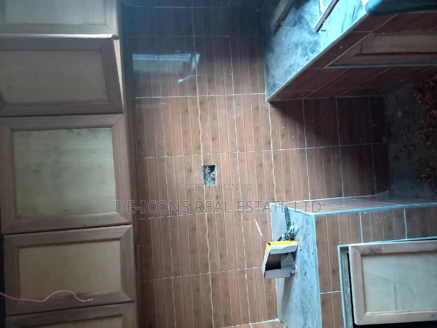 2bdrm Duplex in De-Icons Real Estate, Awutu Senya East Municipal