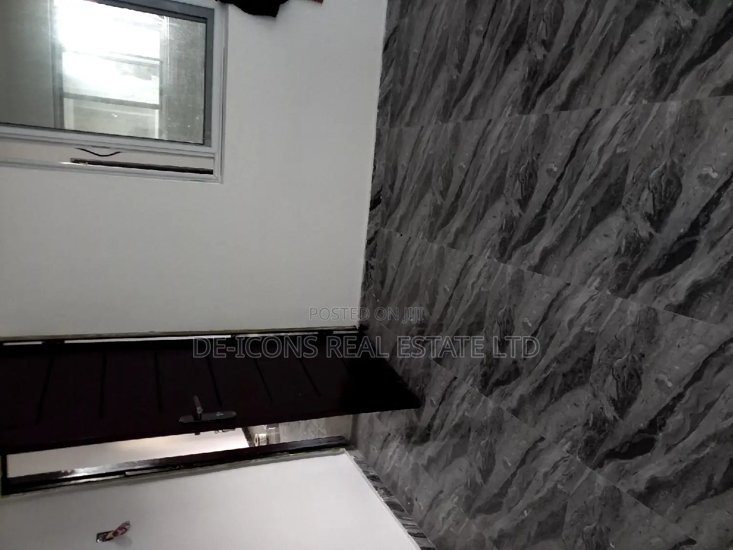 2bdrm Duplex in De-Icons Real Estate, Awutu Senya East Municipal