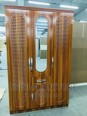 Quality Three Door Wardrobe