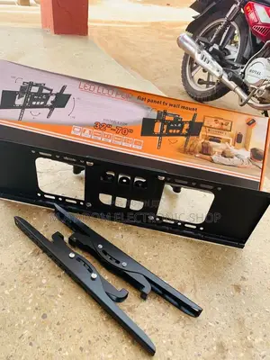 High Quality Full Motion Adjustable Wall Mount(32”-70”) 