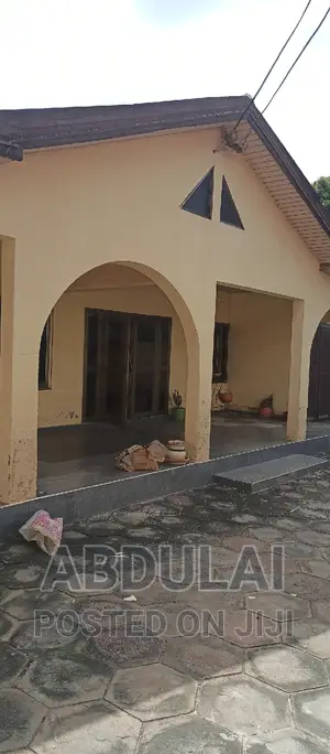 4 Bedroom House Sawmill Road Side Dome Pillar 2