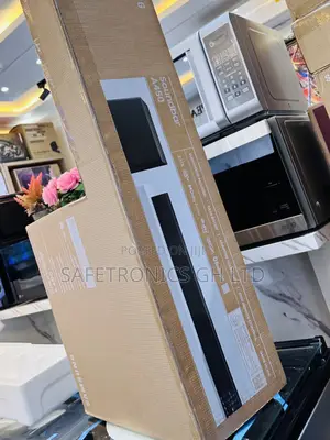  . Samsung Bluetooth Wireless Soundbar HW-B450 Electric 