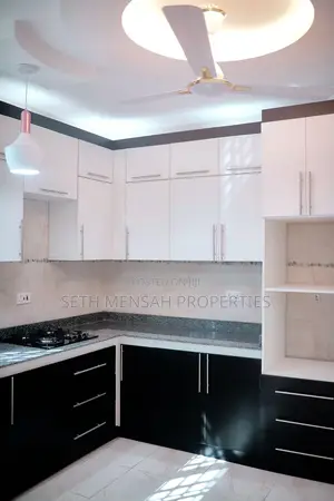 4bdrm House in Skm Property, Pokuase for sale
