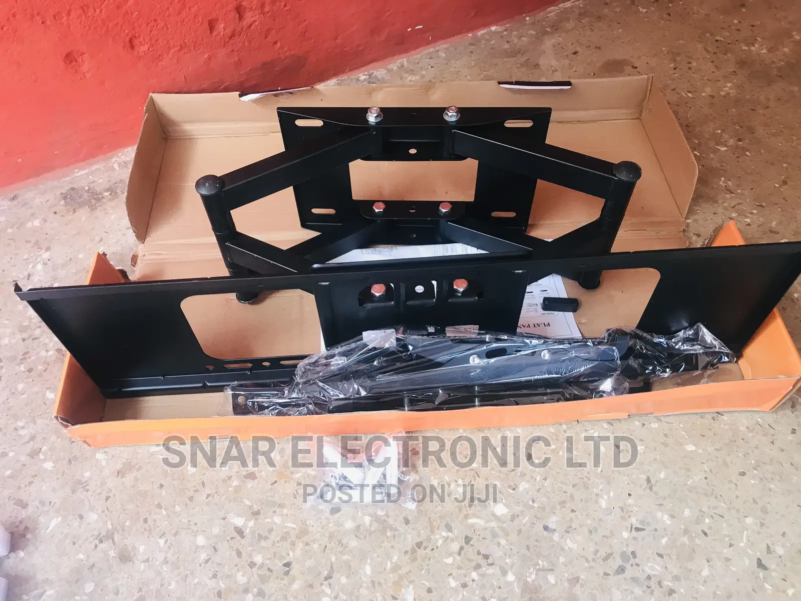 Strong Adjustment TV Wall Mount for 32-70 Inches