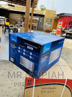 Brand New Midea Countertop Microwave Oven(28ltr)Silver.
