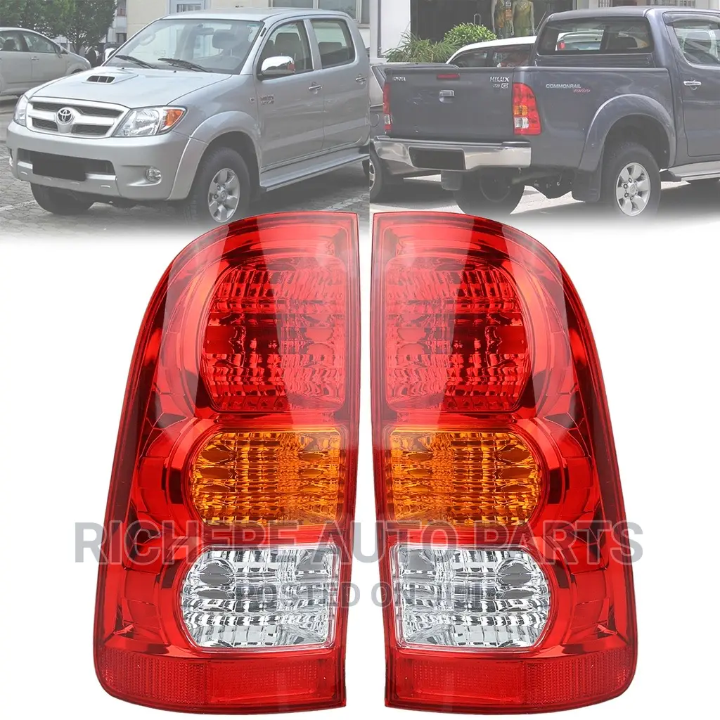 Toyota Hilux 2006/2008/2010 Tail Light