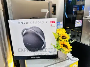 Own the Party With Onyx 7 Bluetooth Speaker Blue