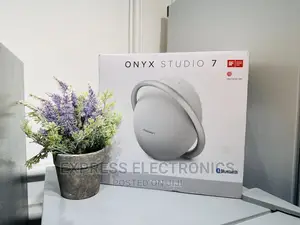 Harman Kardon Bluetooth Speaker Onyx 7