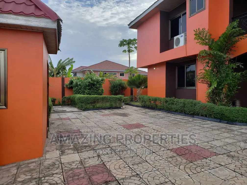 4bdrm House in East Legon for rent