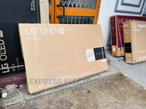 Unleash the Power of UHD Smart LG Glossy 70”Ur80