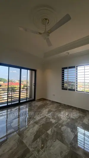 2bdrm Apartment in Atomic, Madina for rent