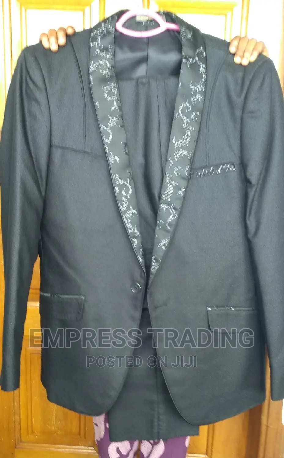 Brand New Authentic UK Classic Suit