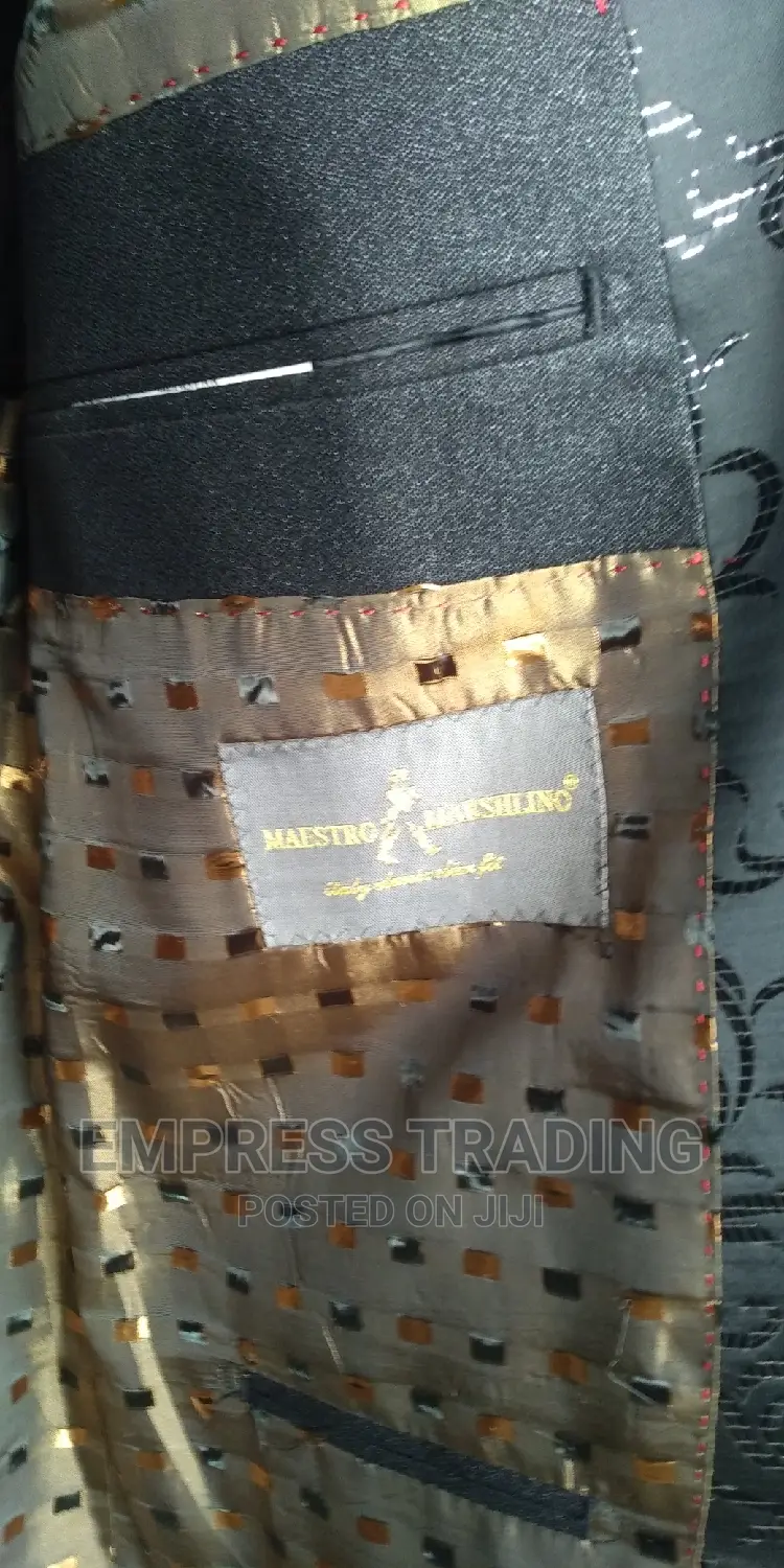 Brand New Authentic UK Classic Suit