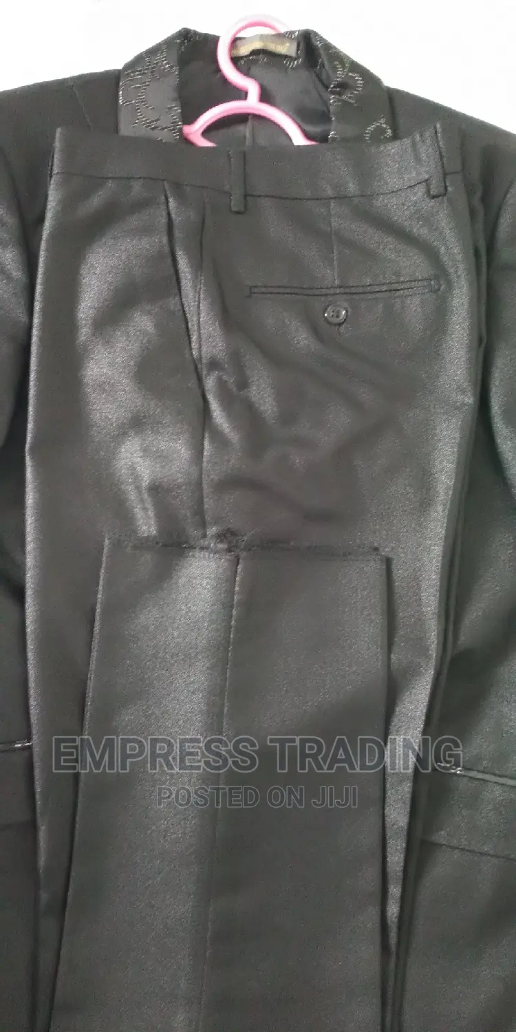 Brand New Authentic UK Classic Suit