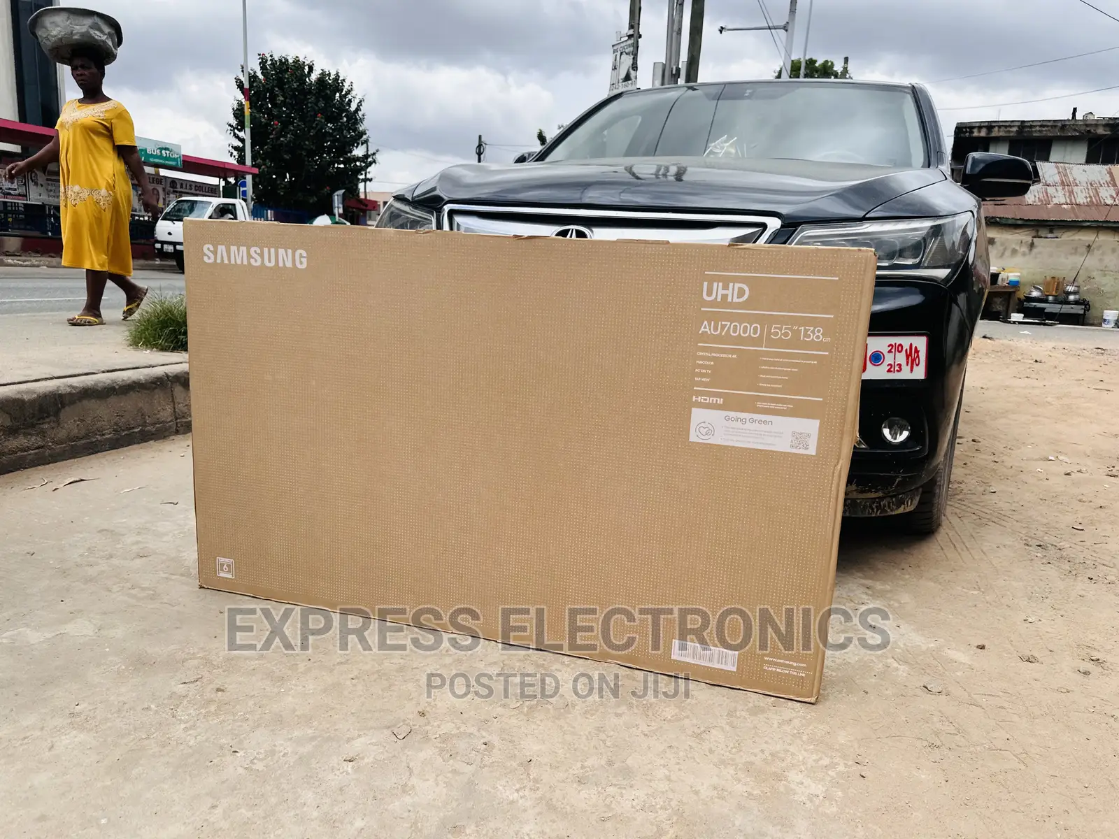 Astounding Samsung UHD Smart 55”Au71000