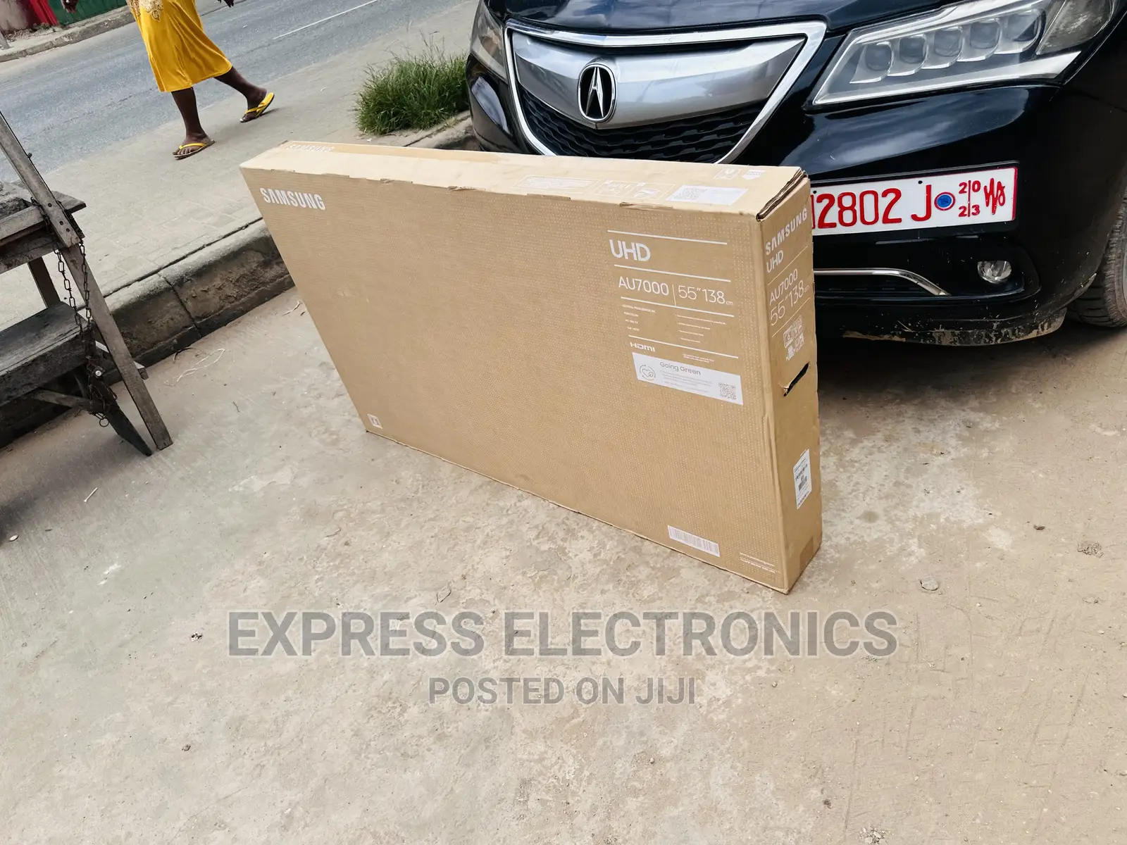 Astounding Samsung UHD Smart 55”Au71000