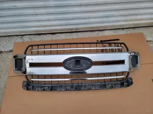 Ford F-150 2018,2019,2020 Top Grille