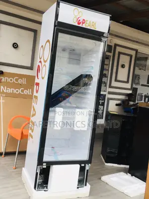 Lasting Glass Singledoor Pearl PVC-424-2B Display Fridge