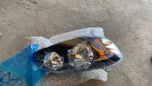 Toyota Corolla 2003-2007 Black Headlights