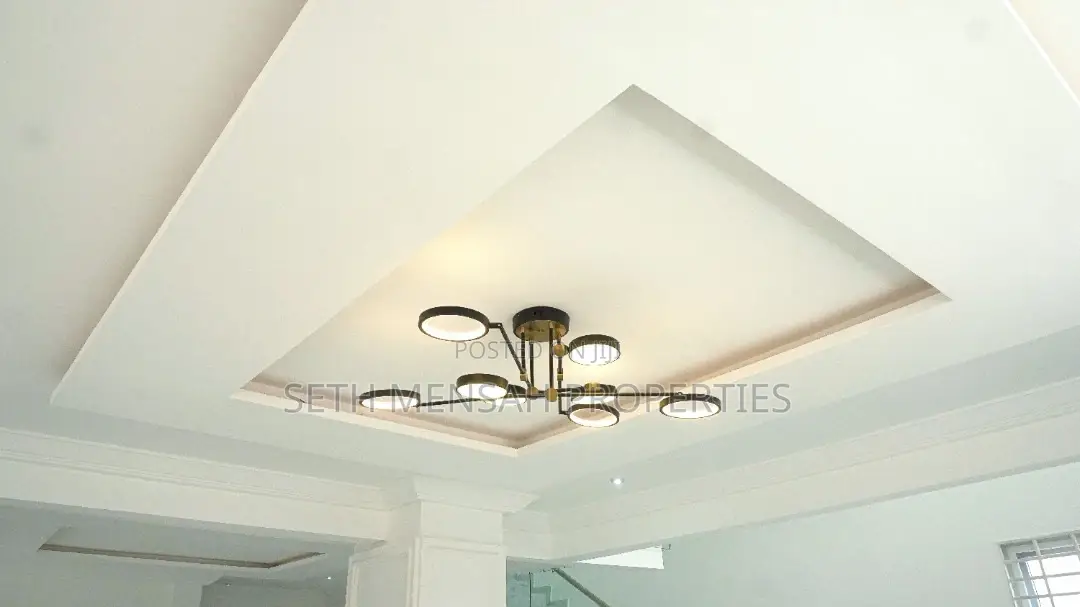 4bdrm House in Skm, Adjiriganor for sale