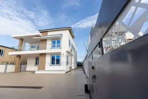 3bdrm House in Skm, Adjiriganor for sale