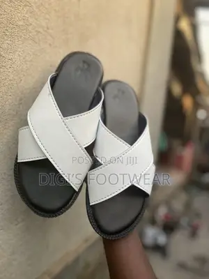 White Crossed Leather Slippers With Black Inner
