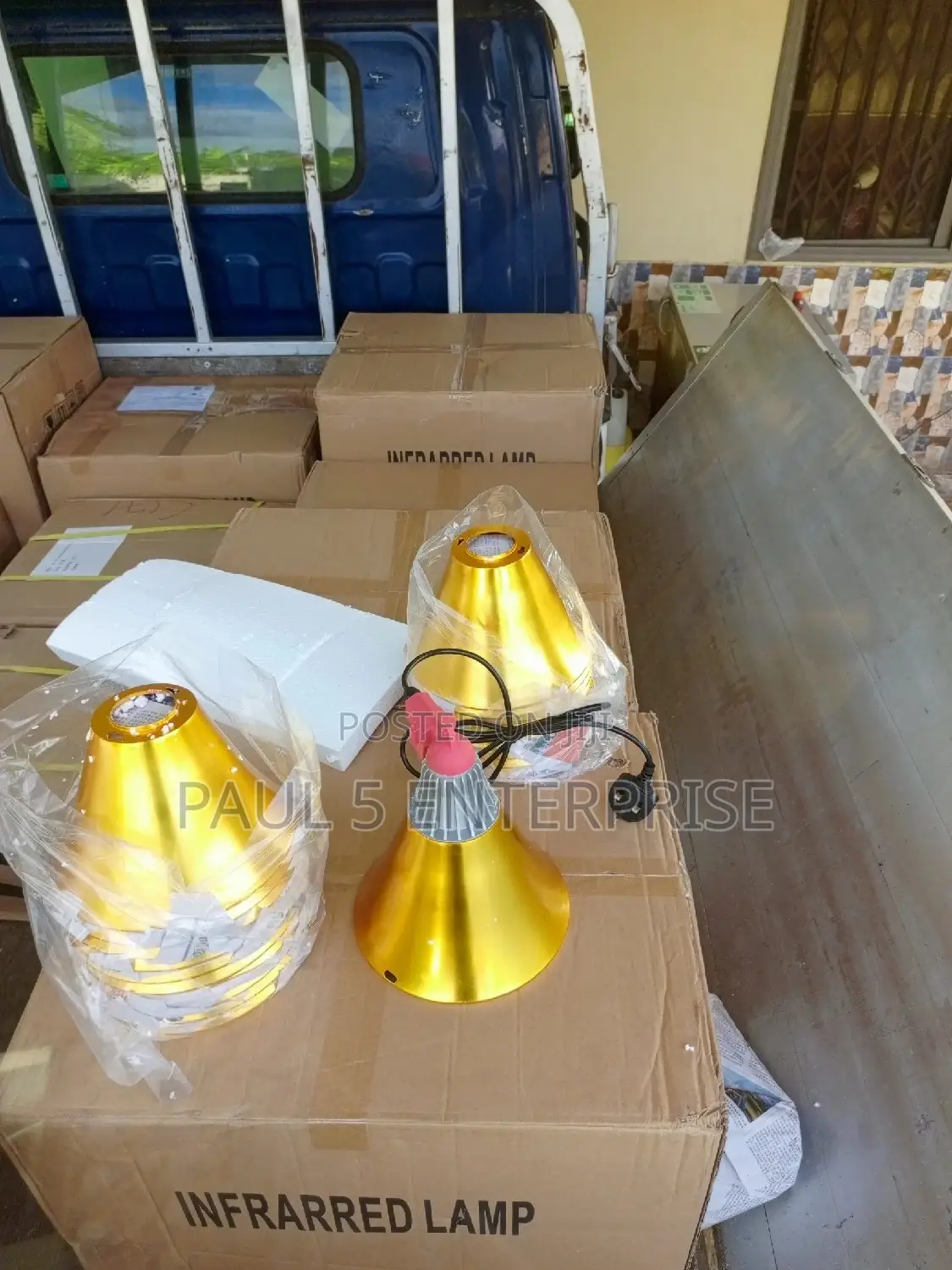 Heater Shade Lamp for New Born Piglet and Poultry Farmers