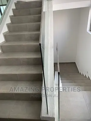 5bdrm House in Cantonments for rent