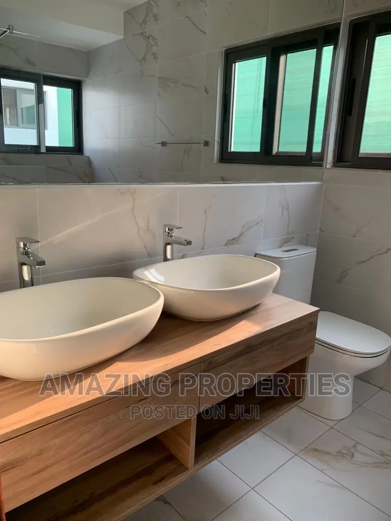 5bdrm House in Cantonments for rent