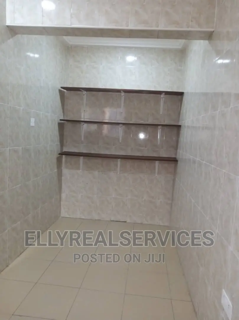 2bdrm Apartment in Elly Real Estate, Oyarifa for rent