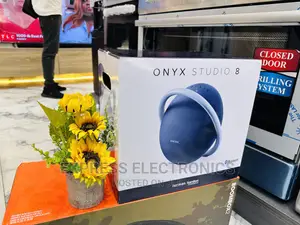 Unparalleled Sound Quality Onyx 8 Studio Bluetooth Speaker