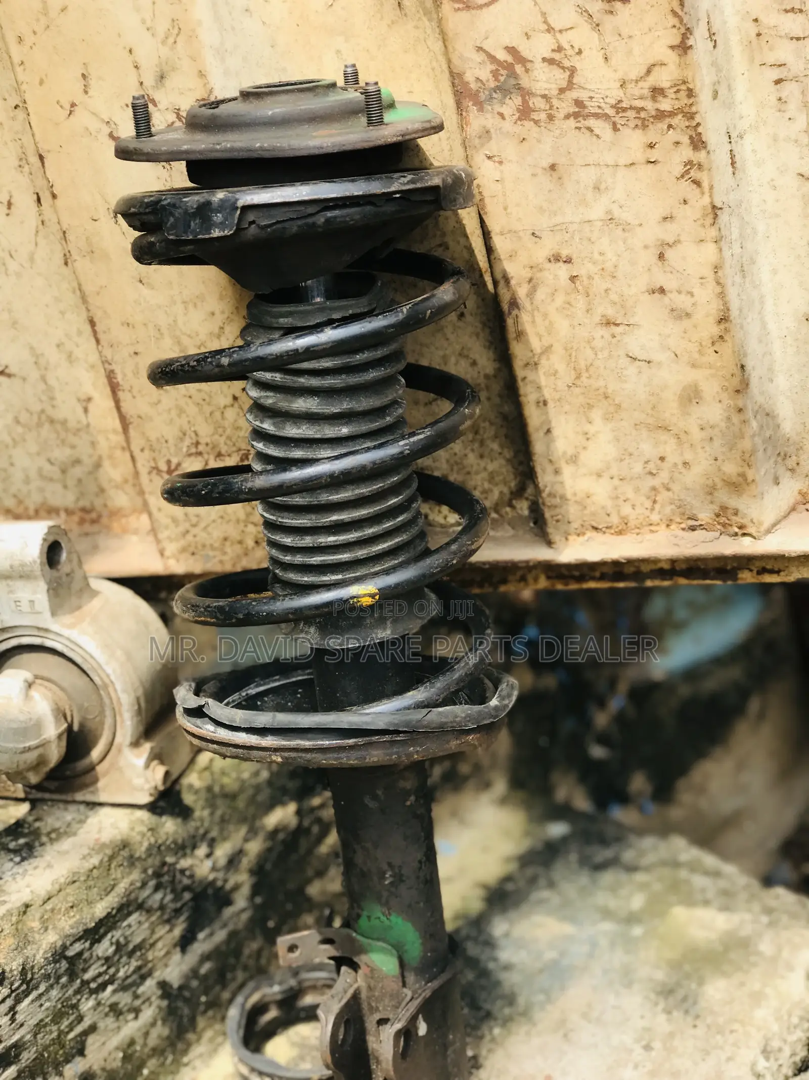 Toyota Corolla 2005,2007,2008 Front Shock Absorber