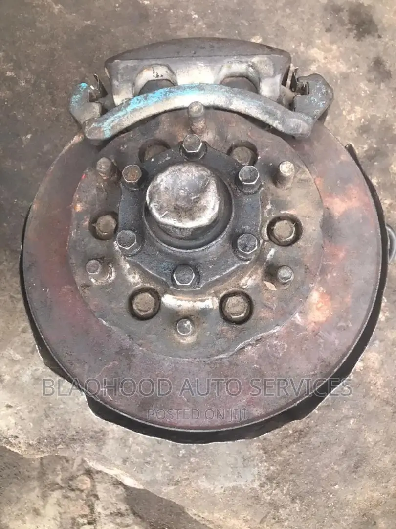 Nissan Hardbody Complete Front Hub