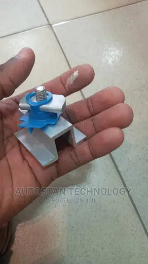 Mounting Clamps End Clamps, Middle Clamps and L Feet,