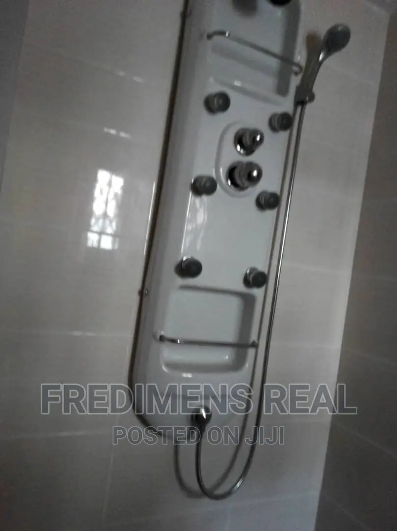 5bdrm House in Fredimens Real, Kumasi Metropolitan for sale
