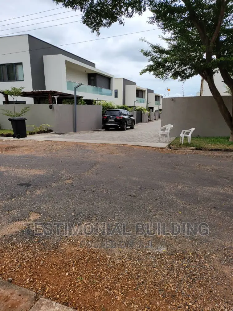 4bdrm Apartment in Testimonial Building, East Legon for rent