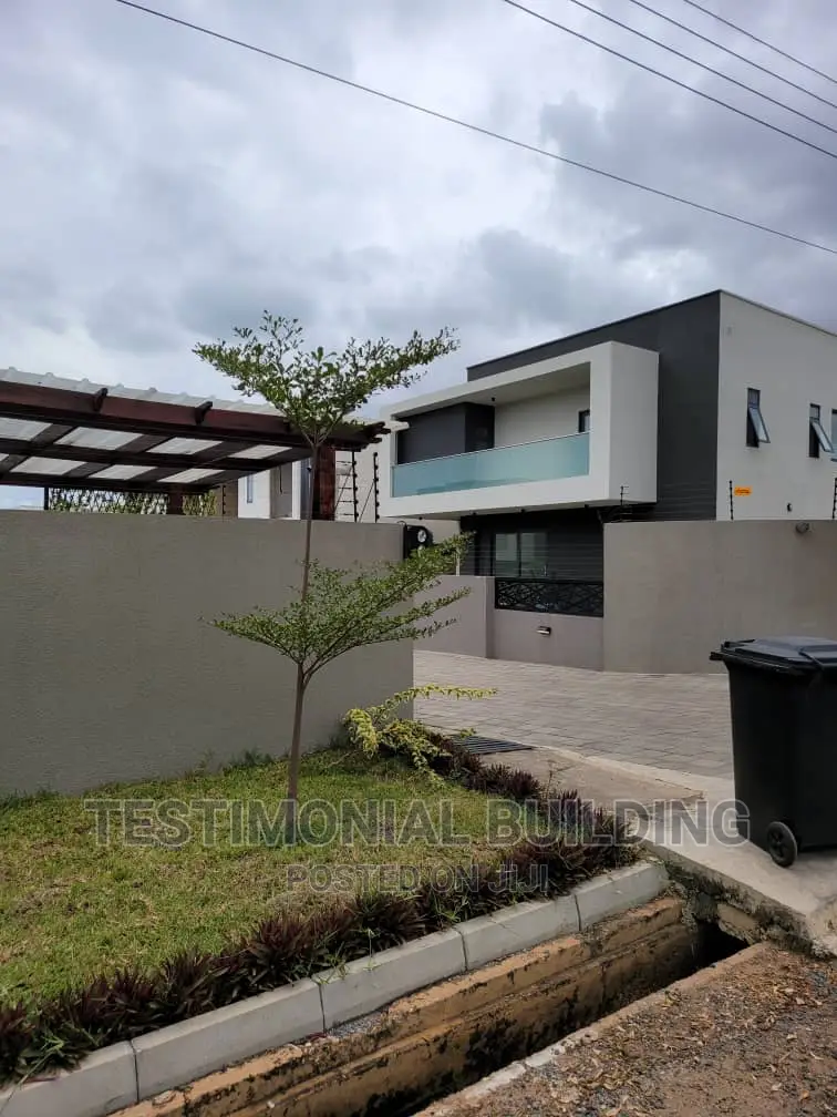 4bdrm Apartment in Testimonial Building, East Legon for rent