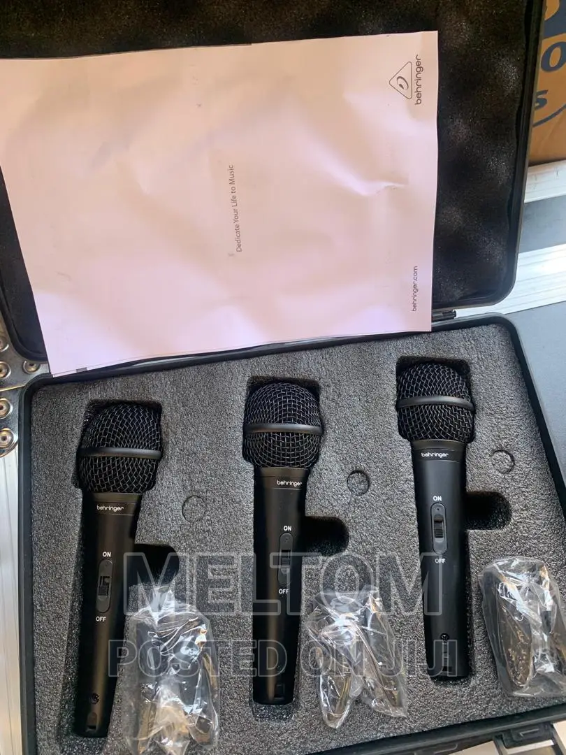 Behringer 3in1 Briefcased Cord Microphone